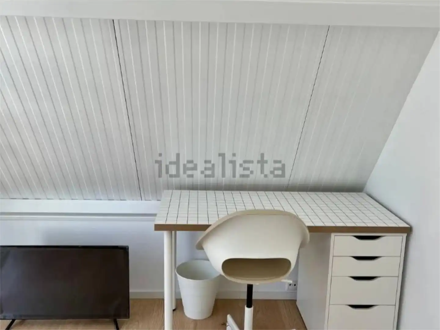 Zimmer in Carrer del Músic Hipòlit Martínez, 16, Camí de Vera Außenansicht von Dachboden zur untervermieten in Valencia mit Klimaanlage, Heizung und Privatgarten
