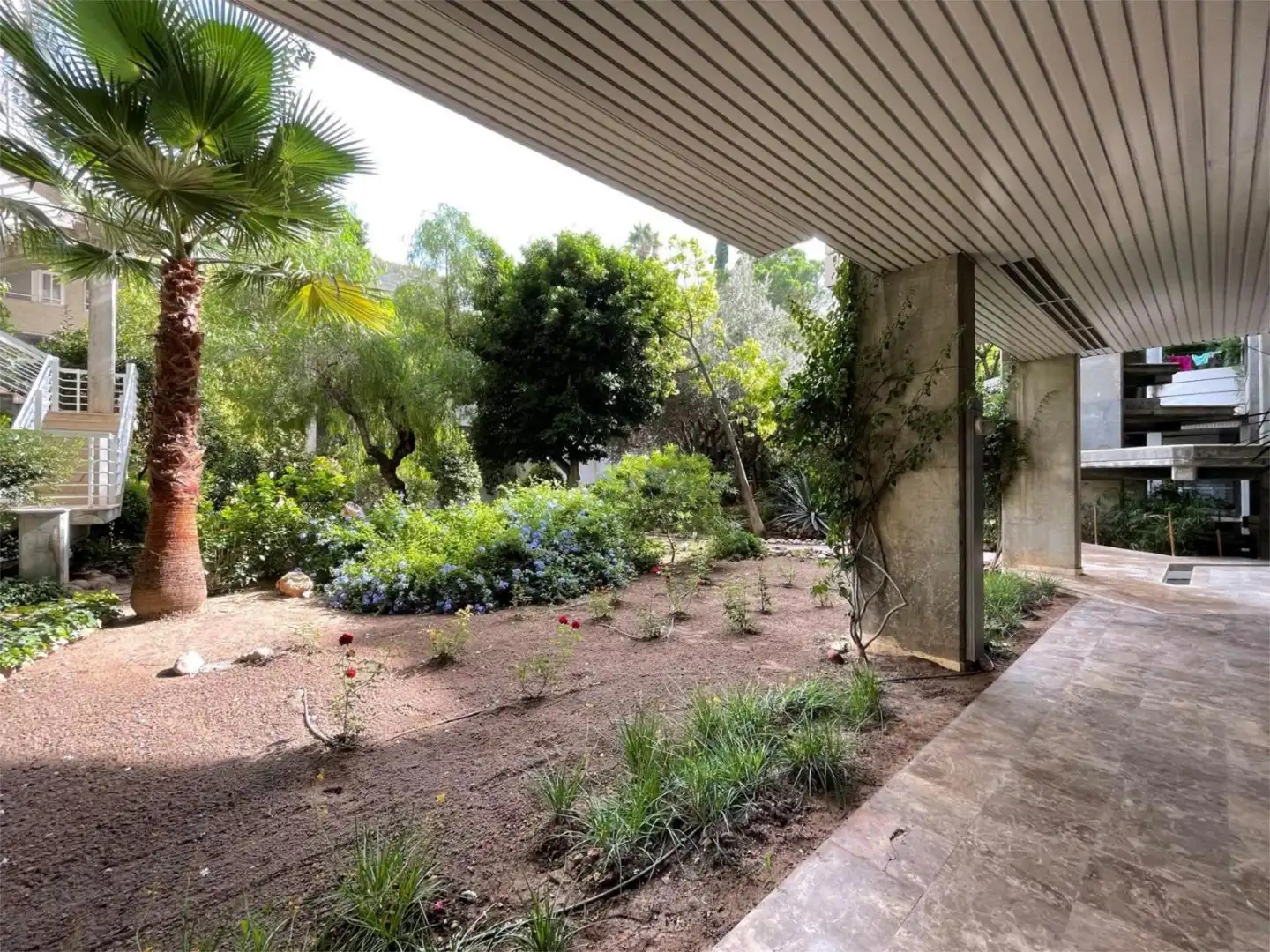 Habitació a Carrer del Músic Hipòlit Martínez, 16, Camí de Vera Jardí de Dúplex per a compartir en Valencia amb Aire condicionat, Calefacció i Jardí privat