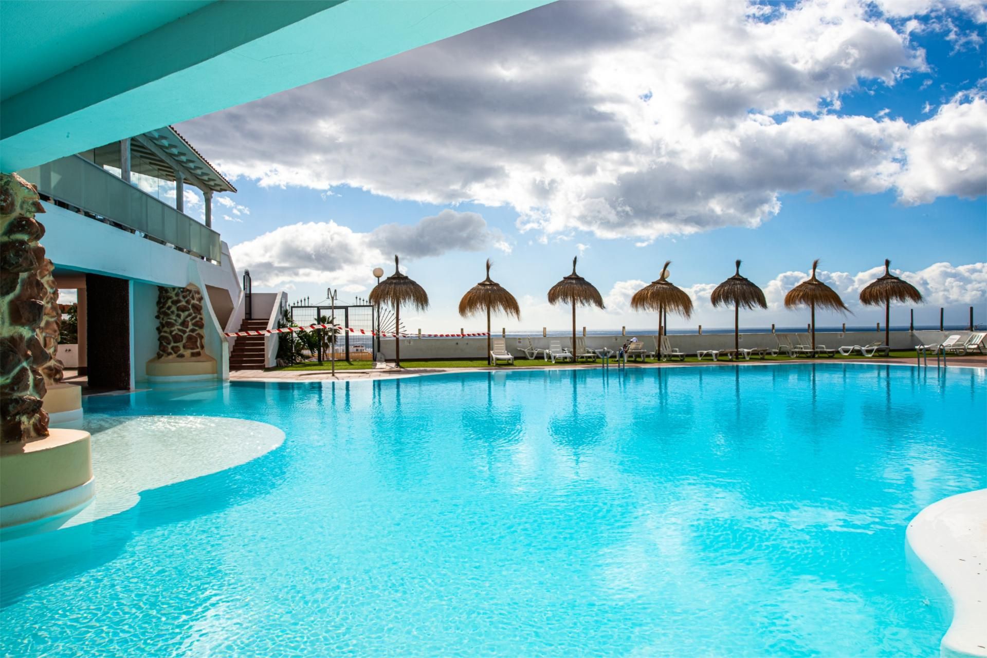 Piscina de Apartament en venda en Adeje amb Terrassa, Piscina i Balcó