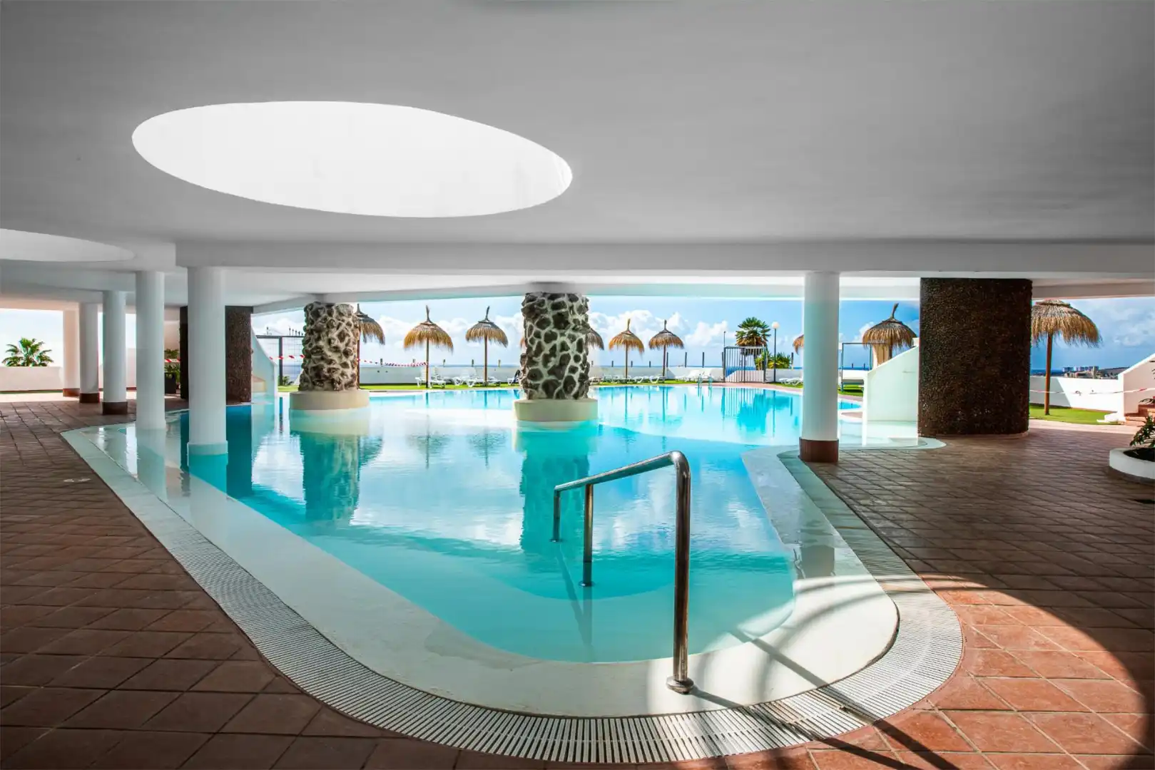 Wohnungen zum Verkauf in Lugar Urbanizacion San Eugenio, 67b, San Eugenio Alto Schwimmbecken von Wohnungen zum Verkauf in Adeje mit Terrasse, Schwimmbad und Balkon