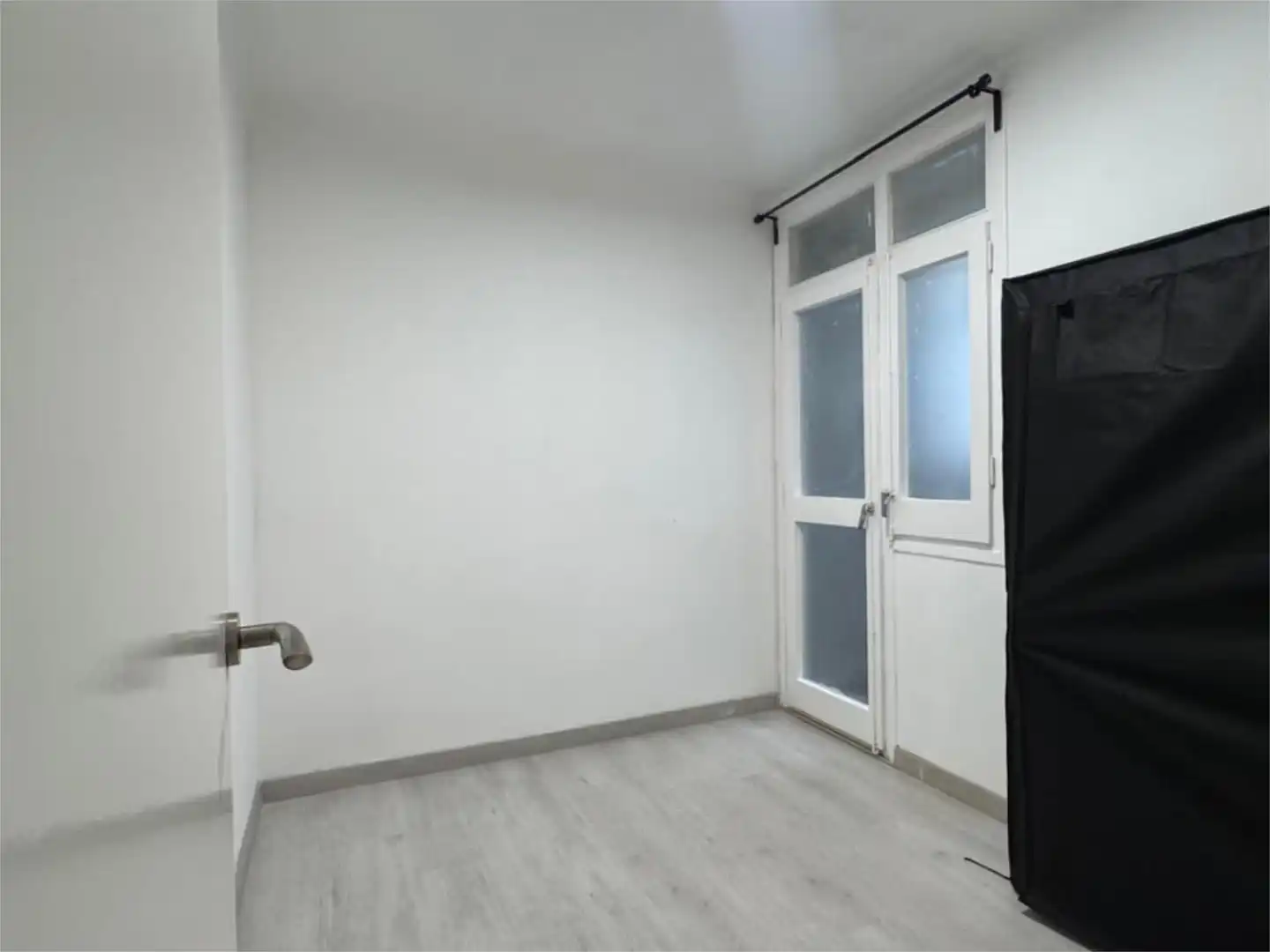 Bedroom of Flat for sale in Sant Feliu de Llobregat  with Air Conditioner, Heating and Parquet flooring