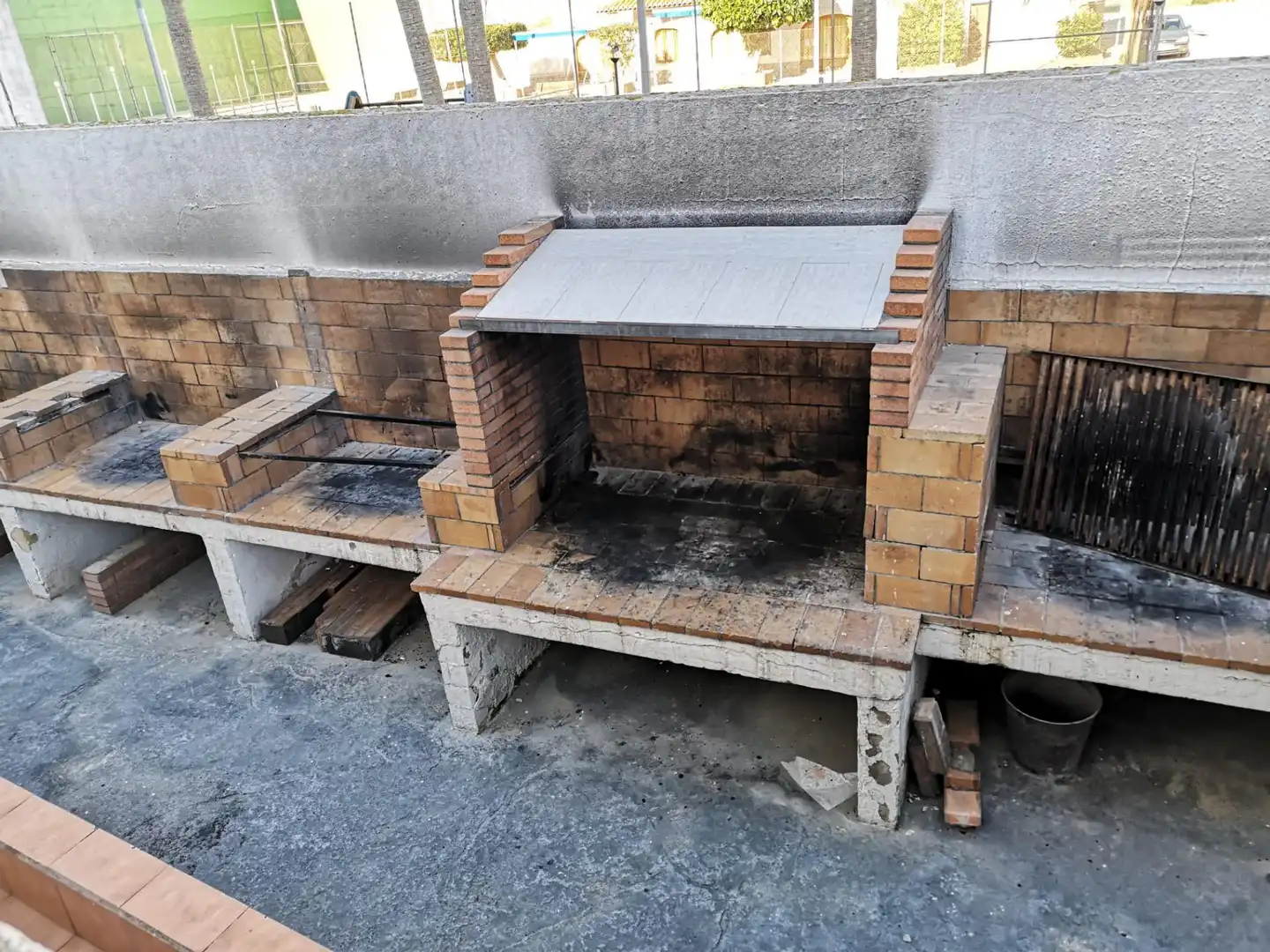 Wohnungen zur Miete in Carrer del Llobarro, 9, El Perellonet Außenansicht von Wohnungen zur Miete in Valencia mit Klimaanlage, Heizung und Privatgarten