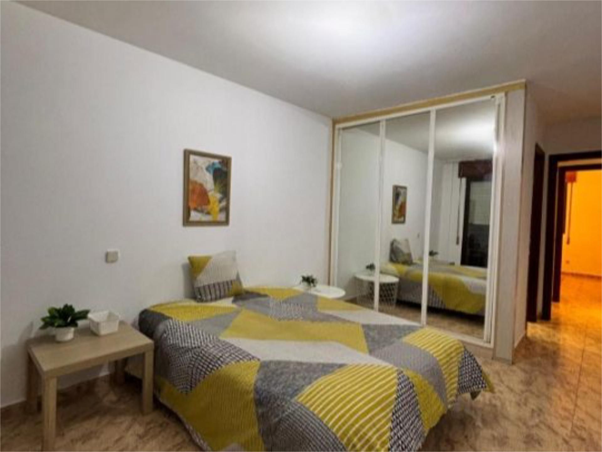 Bedroom of Flat for share in Azuqueca de Henares  with Heating, Furnished and Community parking