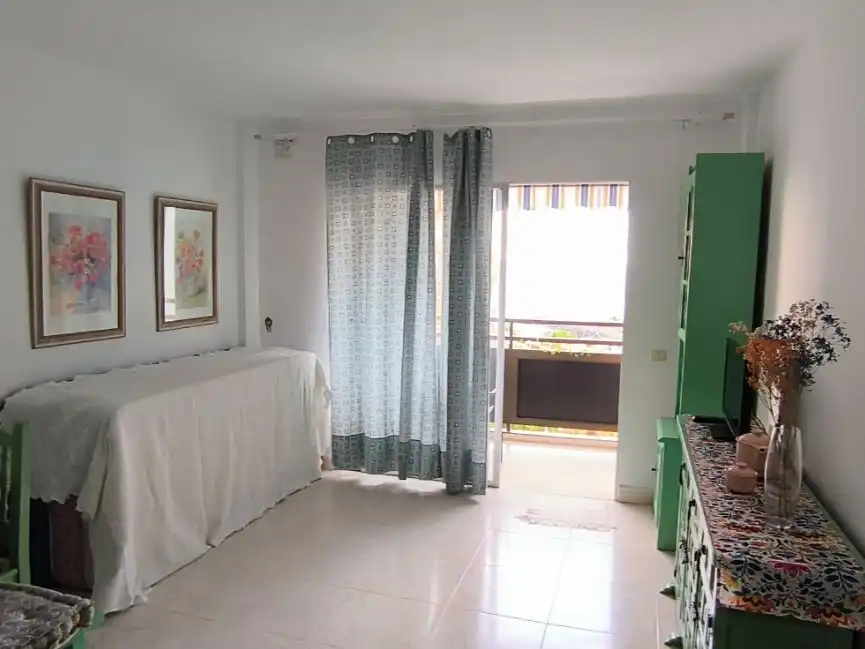 Schlafzimmer von Wohnung zum Verkauf in Puerto de la Cruz mit Schwimmbad und Balkon