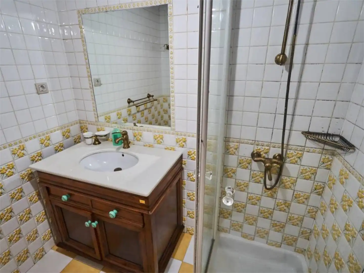 Casa adosada de lloguer a Garai Auzoa, 4, Arrankudiaga / Zollo Bany de Casa adosada de lloguer en Arrankudiaga / Zollo amb Aire condicionat, Calefacció i Jardí privat