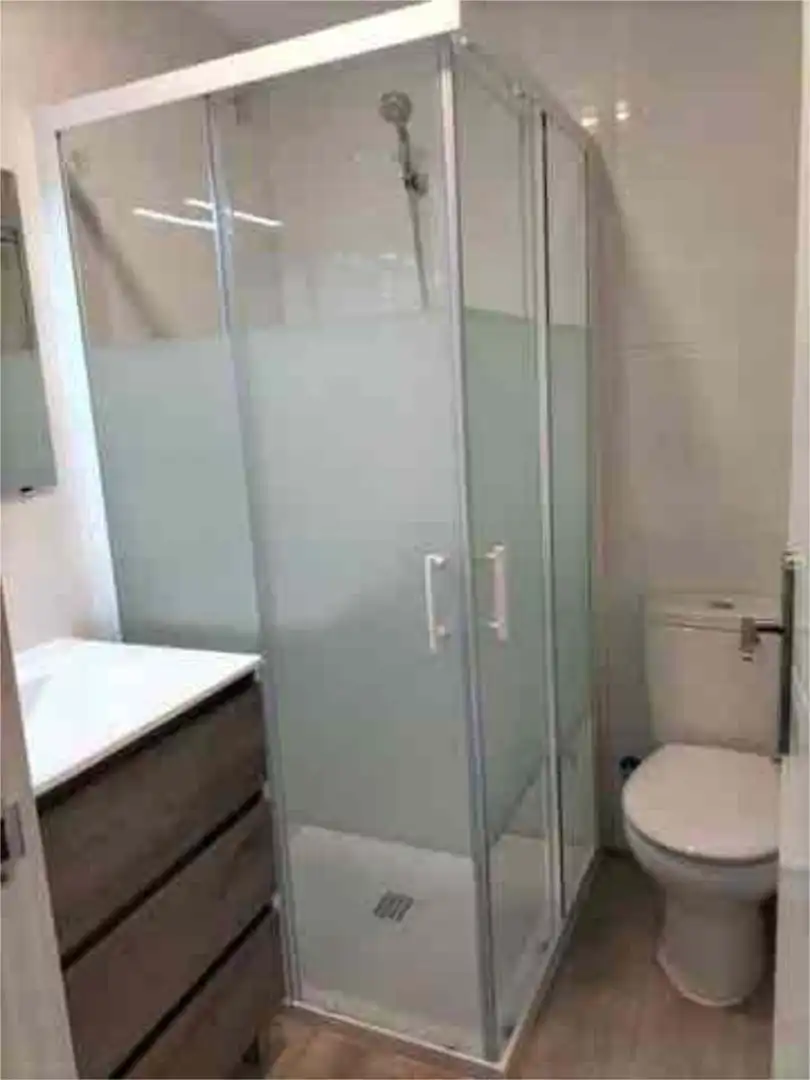 Badezimmer von Wohnung zum Verkauf in Pasaia mit Terrasse und Möbliert