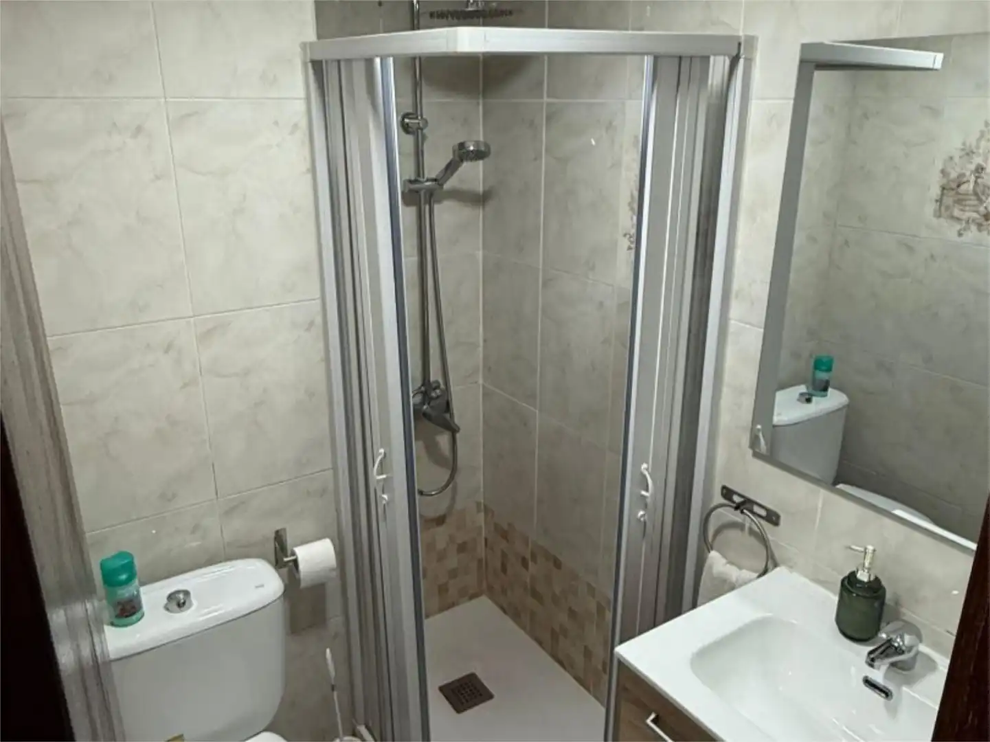 Piso en venta en Calle de Marcelino Roa Vázquez, 29, Pueblo Nuevo Baño de Piso en venta en Madrid con Aire acondicionado, Calefacción y Amueblado