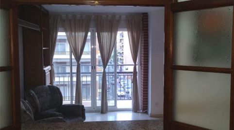 Foto 2 de Piso de alquiler en Virgen de Lujan, 42, Los Remedios, Sevilla Capital