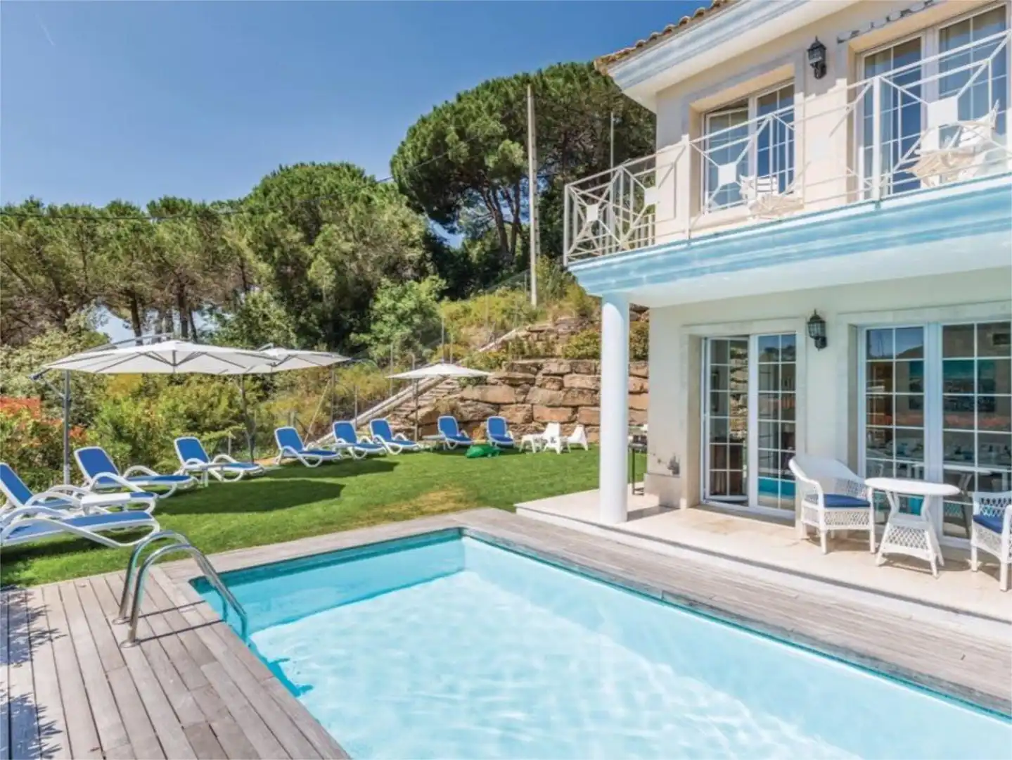 Piso en venta en Camí de la Montanya, 27, Cabrils Jardín de Piso en venta en Cabrils con Aire acondicionado, Terraza y Piscina