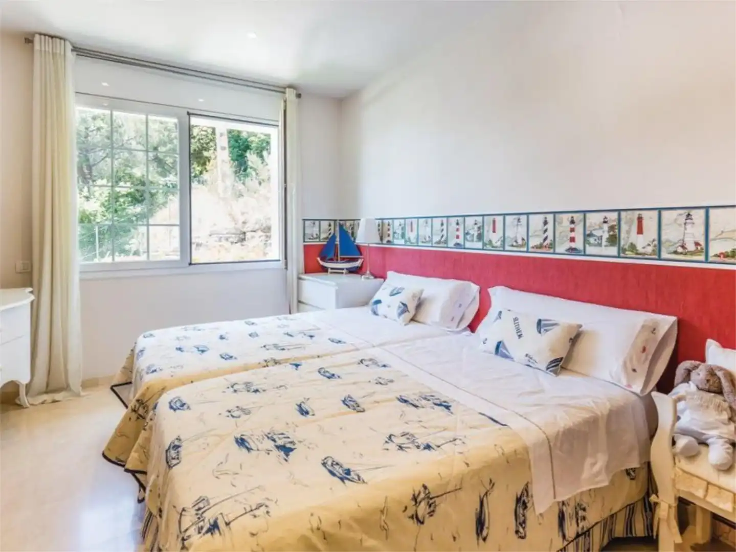 Piso en venta en Camí de la Montanya, 27, Cabrils Habitación de Piso en venta en Cabrils con Aire acondicionado, Terraza y Piscina