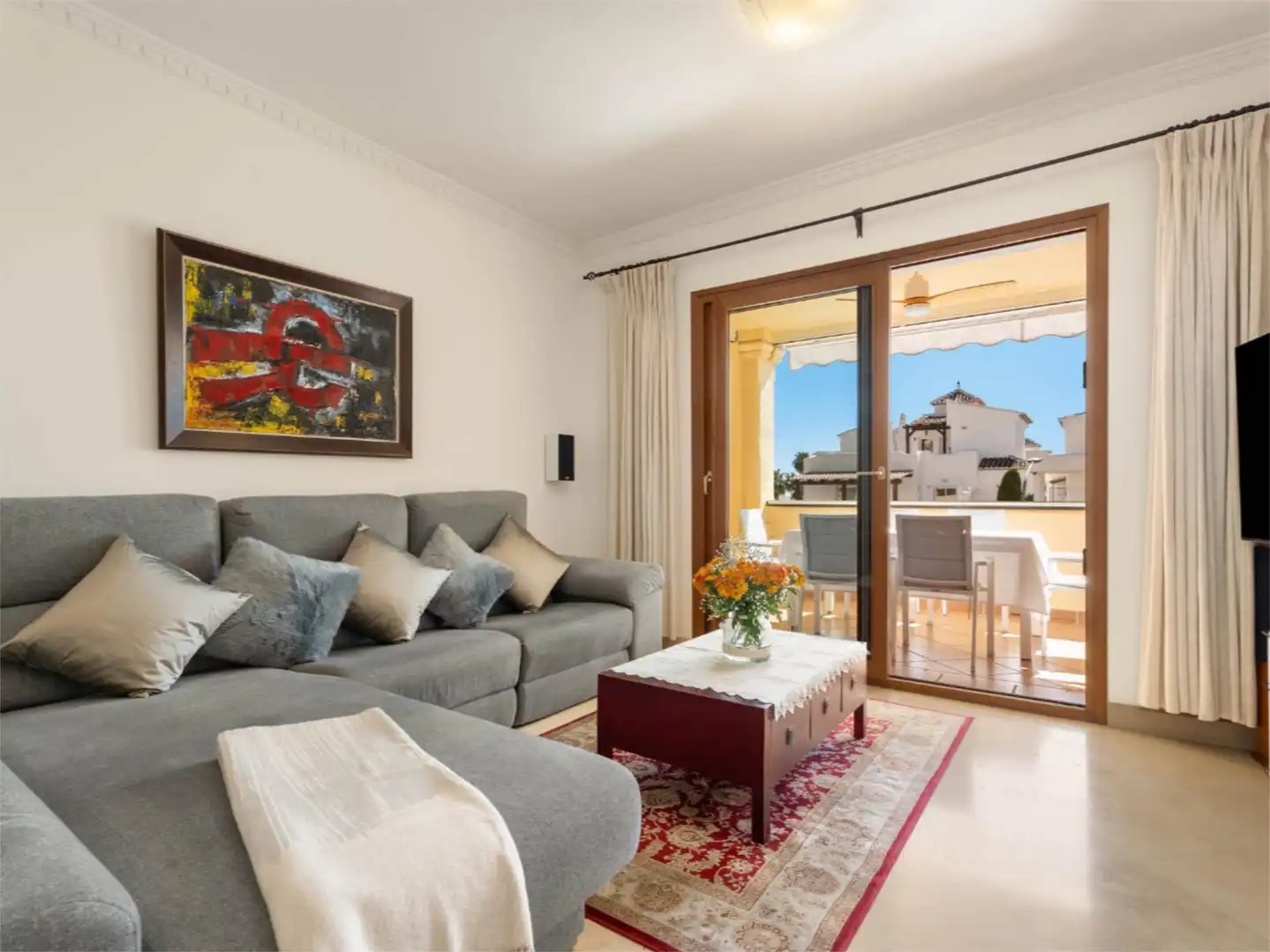 Piso en venta en Avenida Piedramar, 2, Nagüeles Alto Sala de estar de Piso en venta en Marbella con Aire acondicionado, Terraza y Piscina