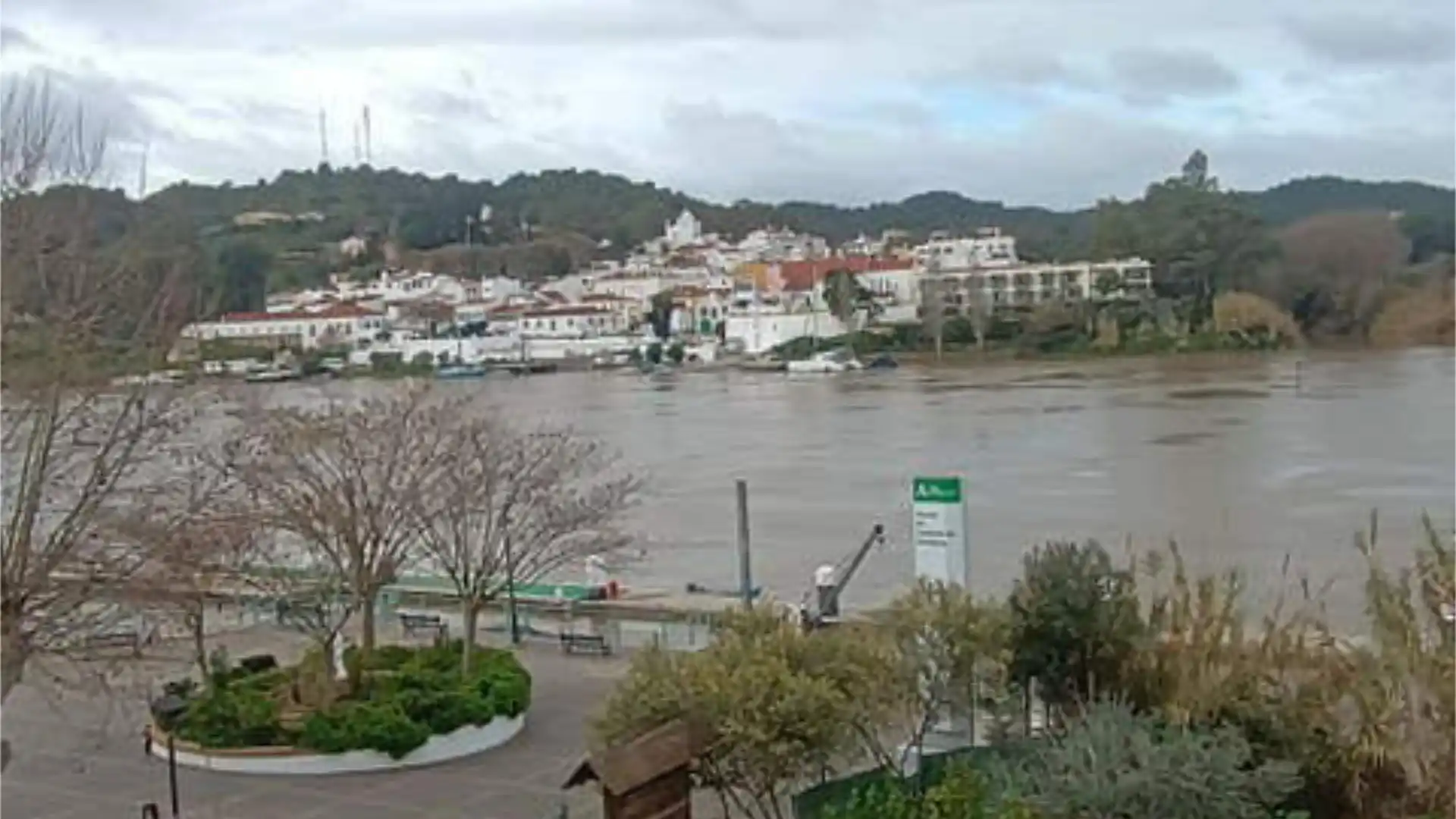 Vista exterior de Casa o xalet en venda en Sanlúcar de Guadiana amb Terrassa