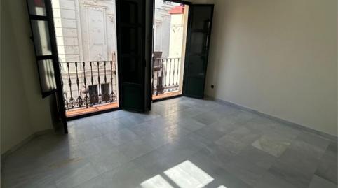 Photo 3 of Flat for rent in Calle Sagasta, 28, Alfalfa - Santa Cruz,  Sevilla Capital