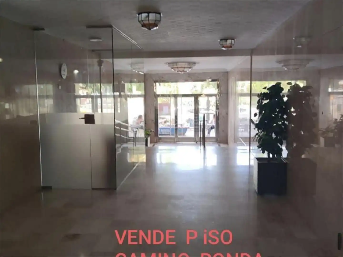 Flat for sale in  Granada Capital  with Terrace and Balcony