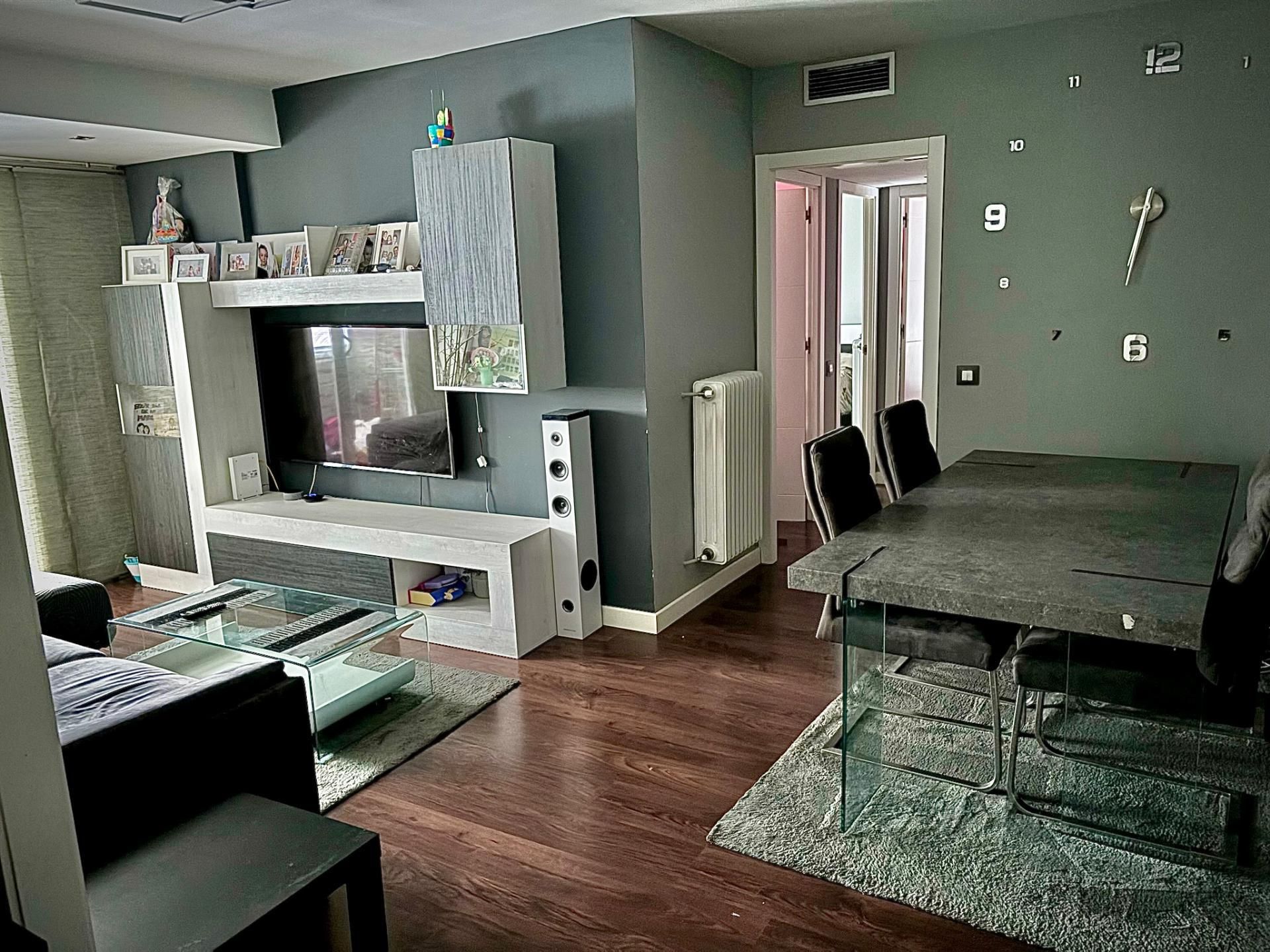 Piso de alquiler en Calle de Simón Hernández, 74, Sur - PAU 4