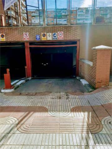 Garaje en Alquiler en Valderas - Los Castillos