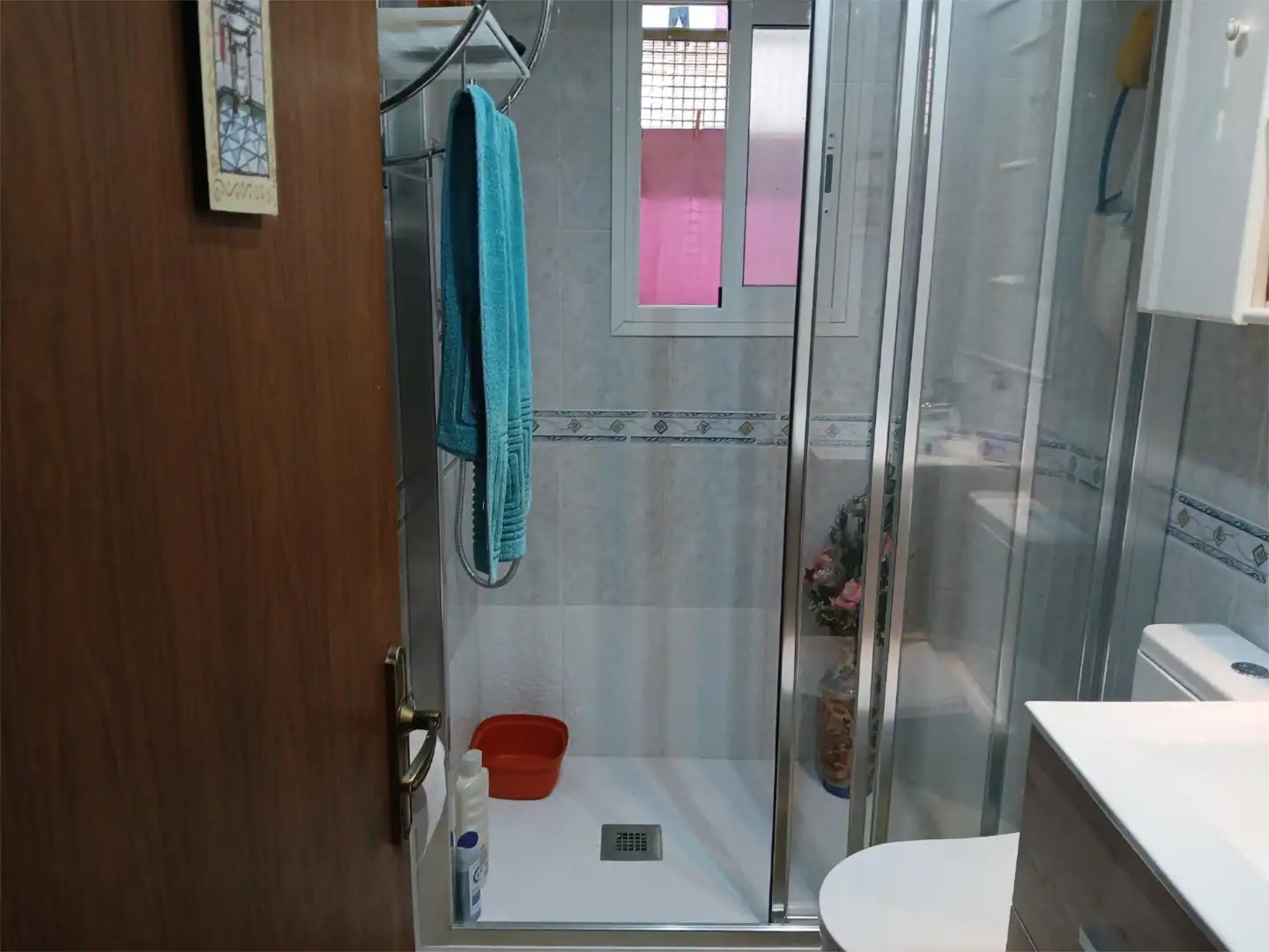 Bathroom of Flat for sale in Zaragoza  with Heating, Storage room and Furnished