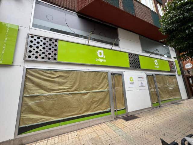 Local comercial en Alquiler en Centro