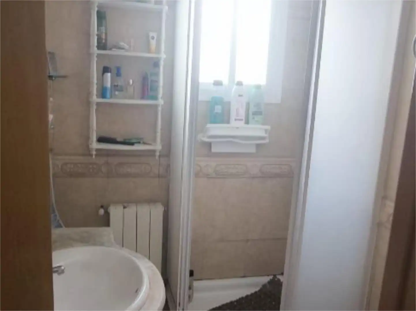 Einfamilien-Reihenhaus zum Verkauf in Carrer José Bellido Mor, 9, Benicasim Golf Badezimmer von Einfamilien-Reihenhaus zum Verkauf in Benicasim / Benicàssim mit Klimaanlage