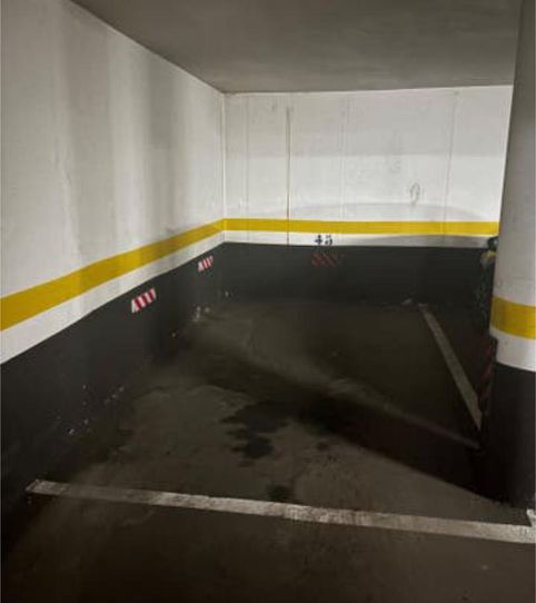 Foto 2 de Garaje de alquiler en Ventas, Madrid Capital