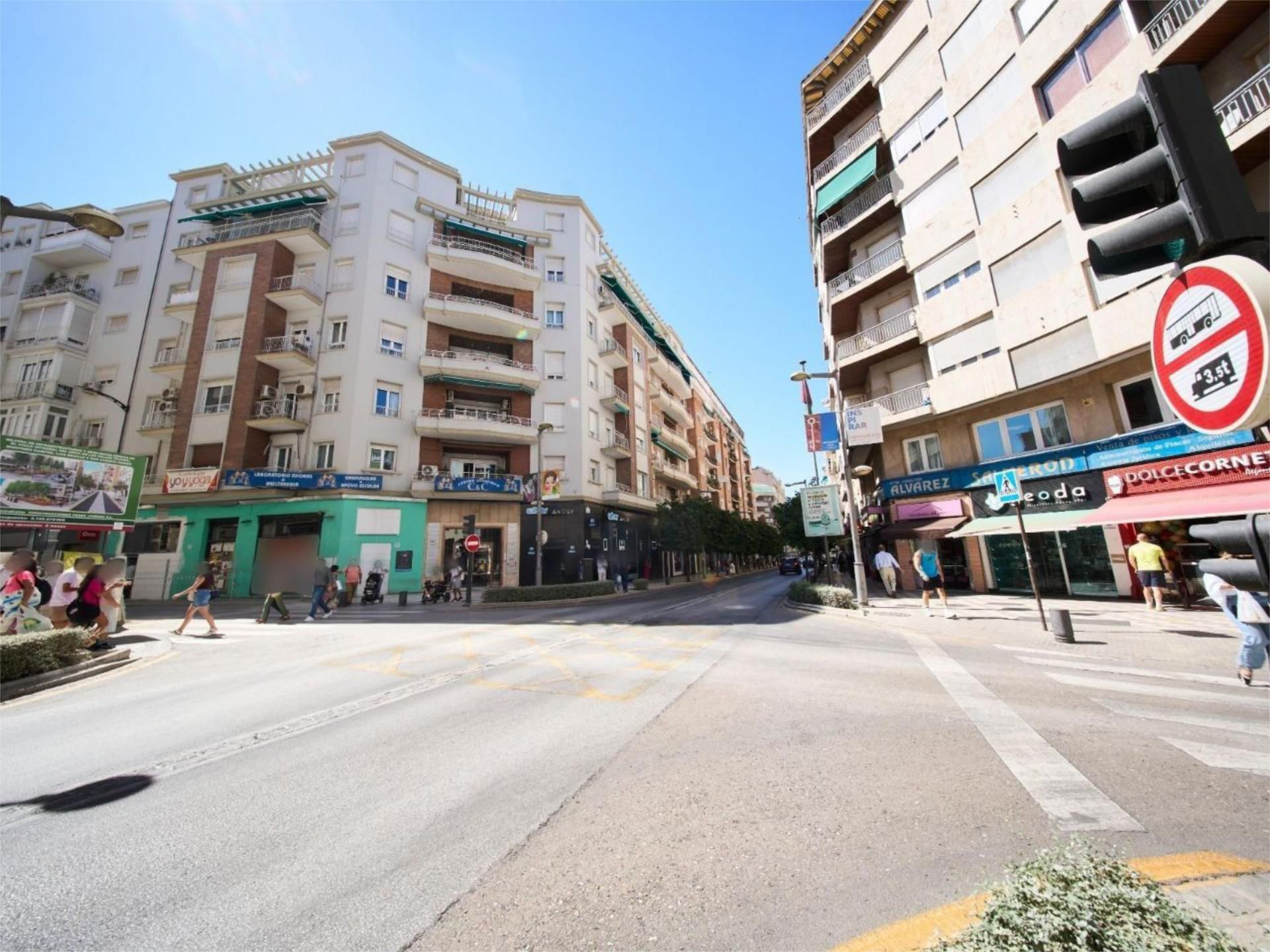 Piso en venta en Calle Recogidas, 45, Fígares Vista exterior de Piso en venta en Granada Capital con Aire acondicionado y Balcón