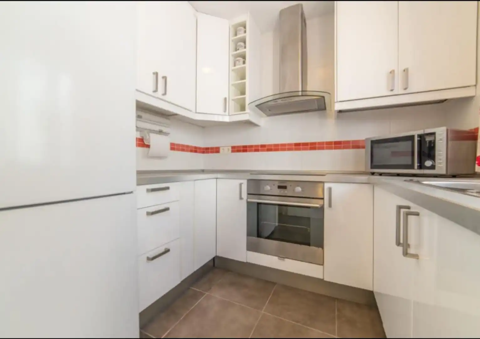 Einfamilien-Reihenhaus zum Verkauf in Calle Tarragona, 38, Santiago de la Ribera Küche von Einfamilien-Reihenhaus zum Verkauf in San Javier mit Privatgarten, Terrasse und Möbliert