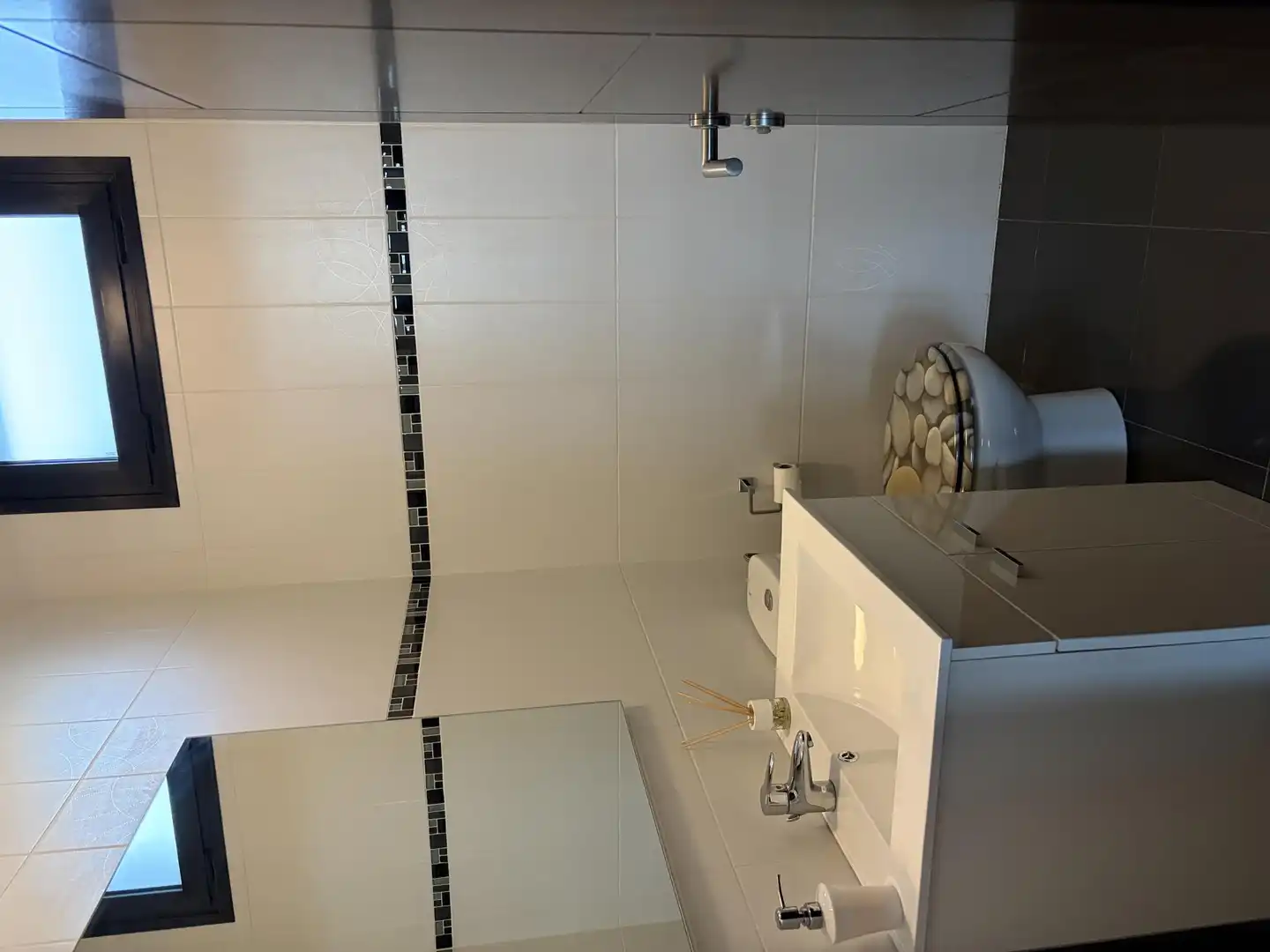 Bathroom of Houses for sale in Candelaria  with Air Conditioner, Terrace and Swimming Pool