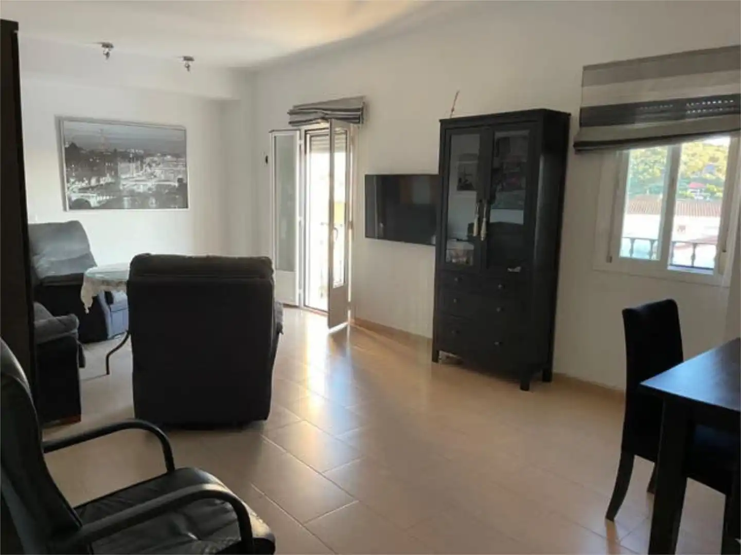 Piso en venta en Alanís Sala de estar de Piso en venta en Alanís con Calefacción, Terraza y Amueblado