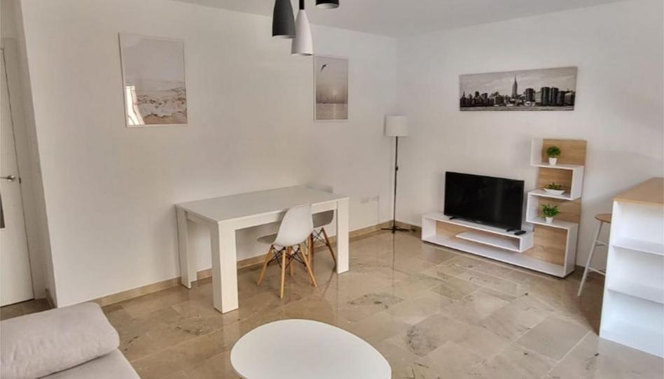 Foto 1 von Wohnung zur Miete in Calle Capitulaciones, 23, Casco Histórico, Churriana de la Vega