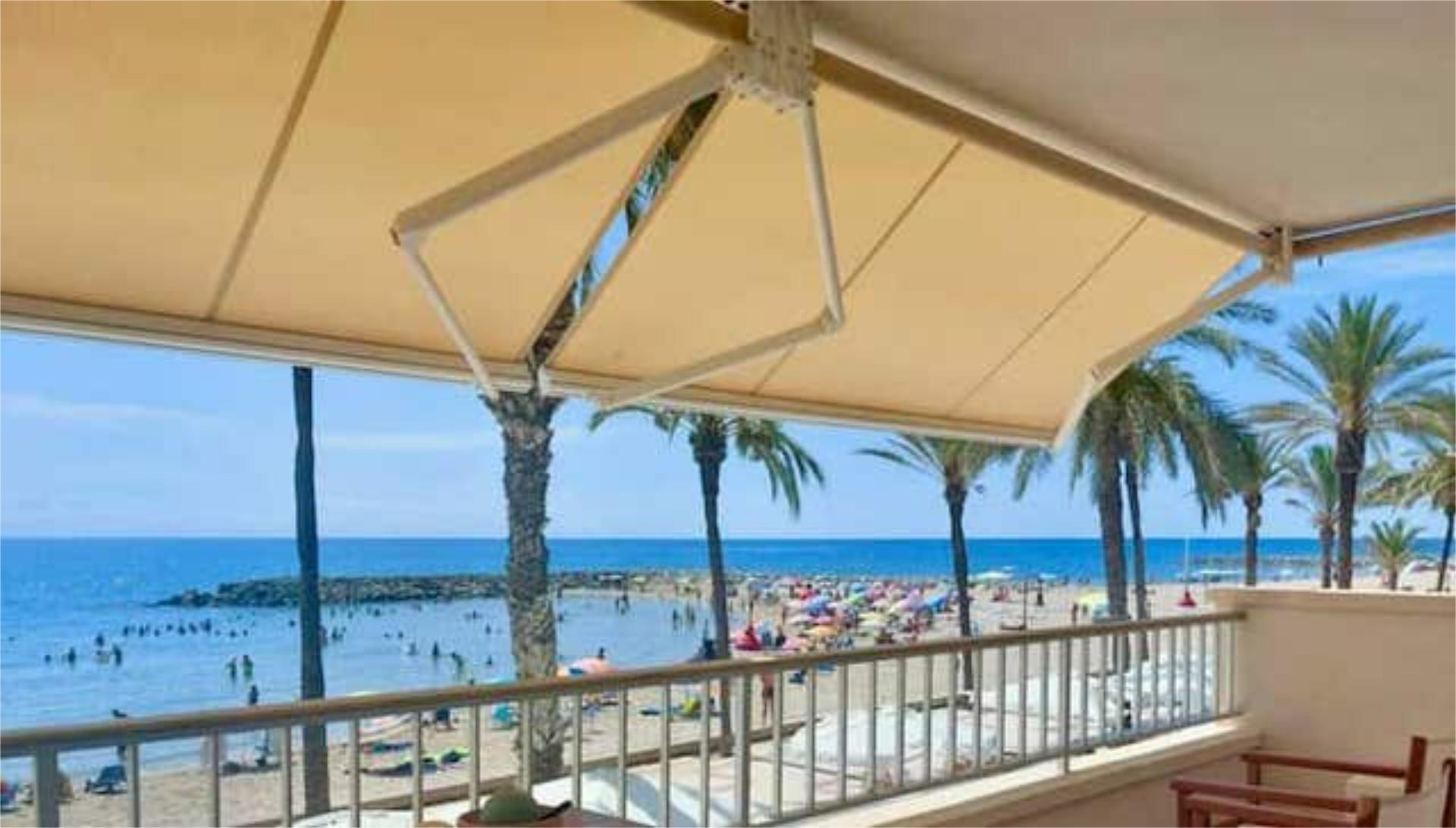 Terrassa de Apartament de lloguer en Cubelles amb Terrassa, Moblat i Es permeten mascotes