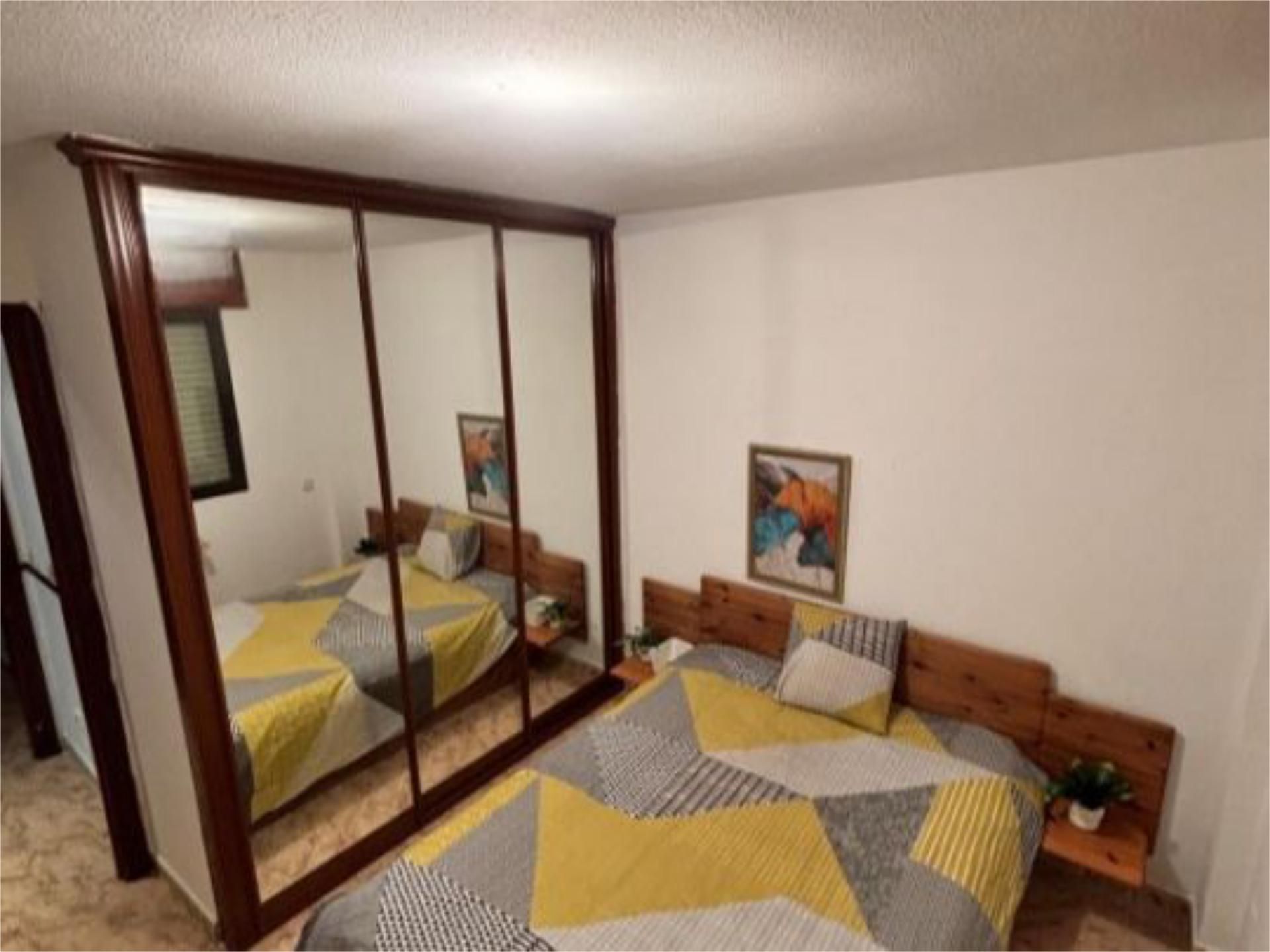 Habitación de Piso para compartir en Azuqueca de Henares con Calefacción y Amueblado