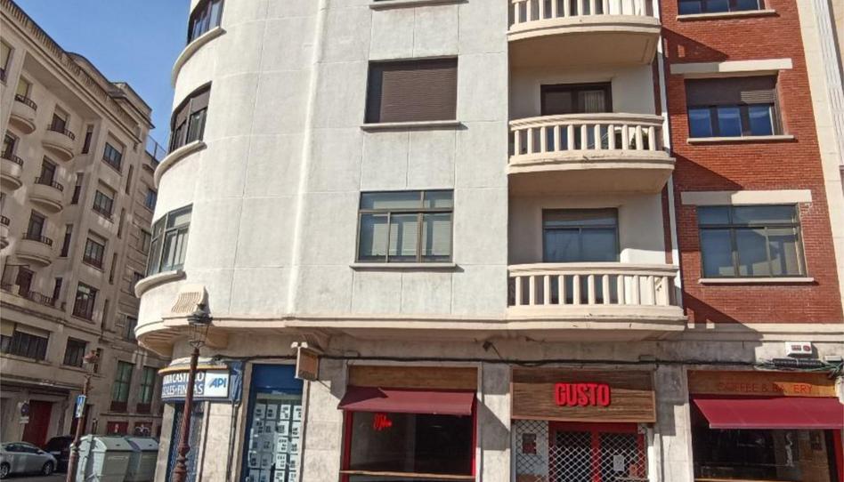 Piso en venta en Calle Toledo, 3, Villa Pilar, Burgos Capital - imagen 1 Foto 1 de Piso en venta en Calle Toledo, 3, Villa Pilar, Burgos Capital