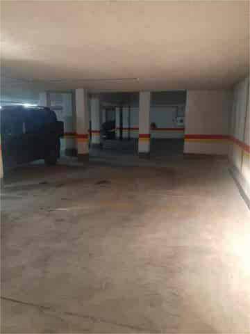 Garaje en Alquiler en Bezana - Prezanes