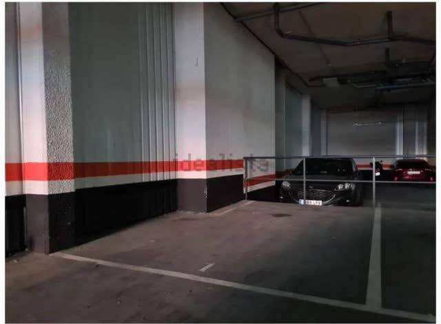 Garaje en Alquiler en Palomeras Sureste