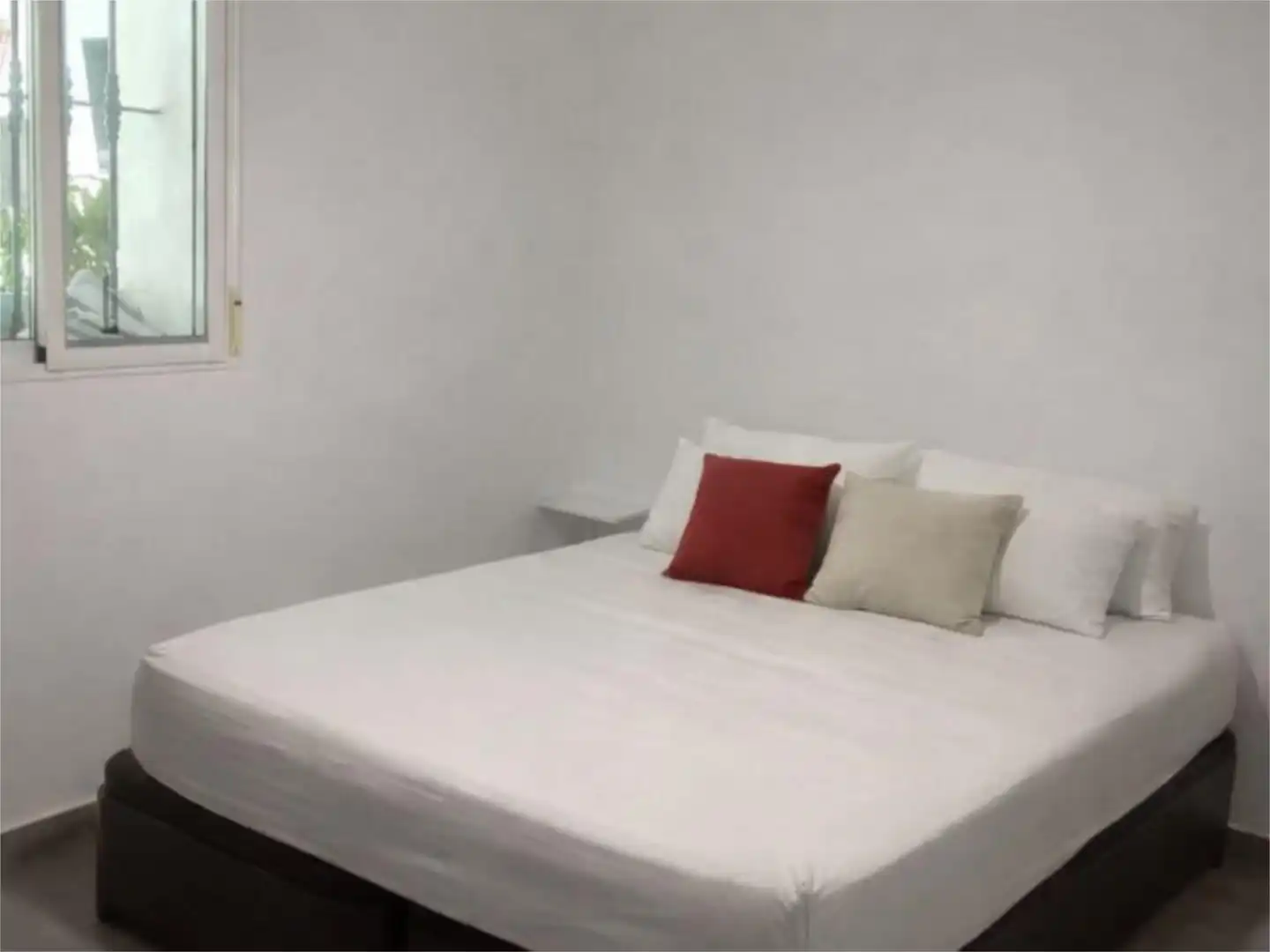 Houses for sale in Calle Gaviota, 9, Pozoalbero Bedroom of Houses for sale in Jerez de la Frontera with Air Conditioner, Heating and Private garden