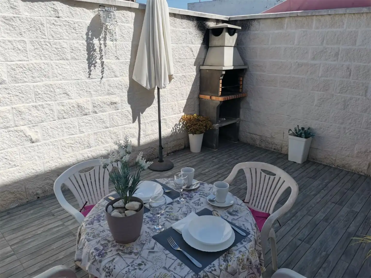 Houses for sale in Calle Gaviota, 9, Pozoalbero Terrace of Houses for sale in Jerez de la Frontera with Air Conditioner, Heating and Private garden