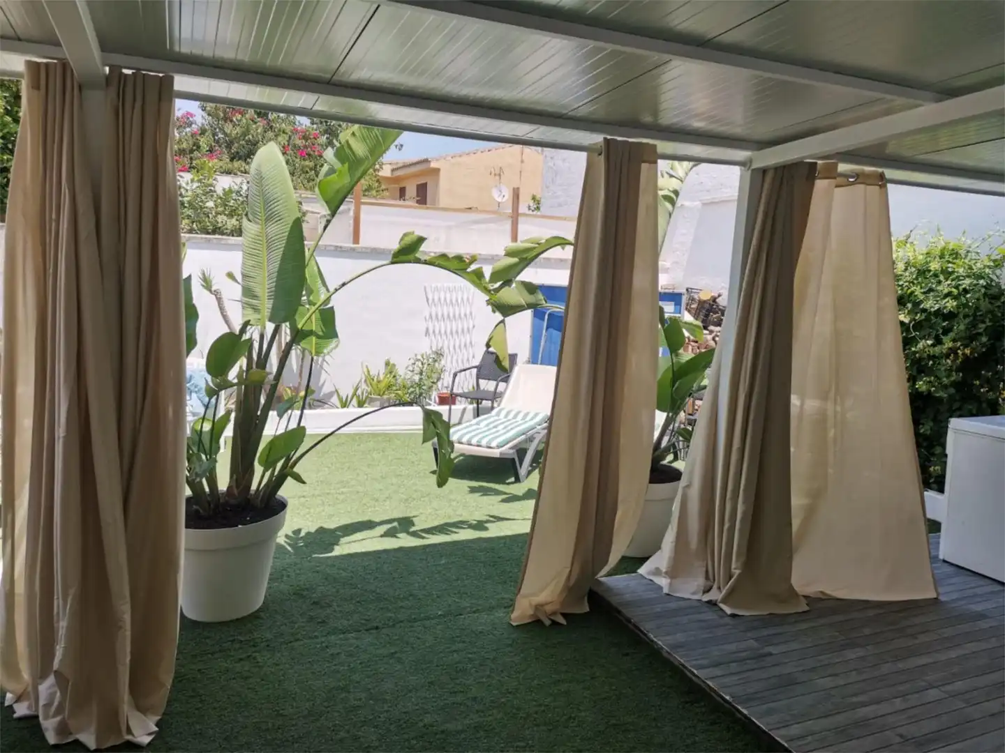 Houses for sale in Calle Gaviota, 9, Pozoalbero Terrace of Houses for sale in Jerez de la Frontera with Air Conditioner, Heating and Private garden