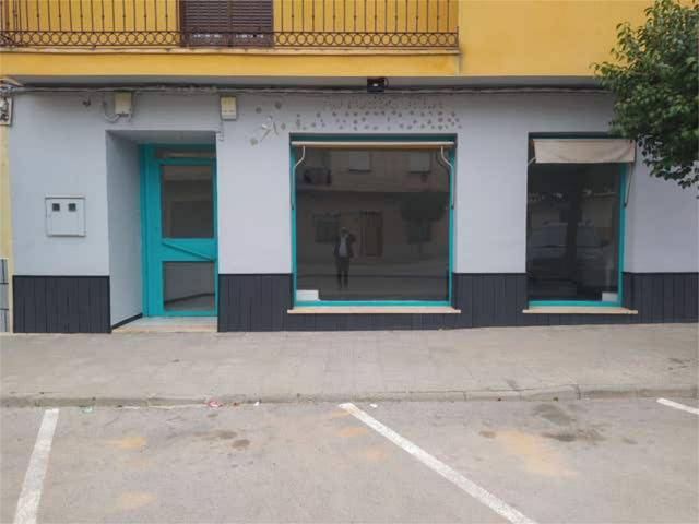 Local comercial en Alquiler en Mora