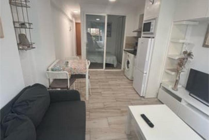 Foto 1 de Estudi de lloguer a Huerta Belón - Calvario, Marbella