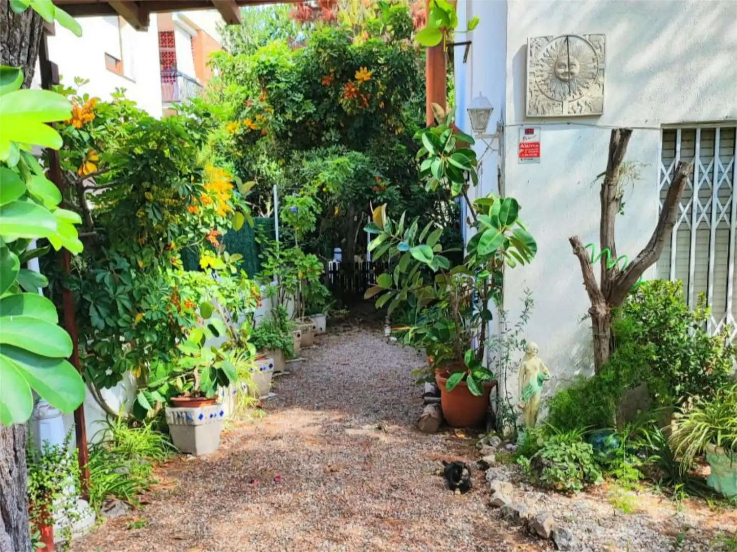 Casa adosada en venda a Avinguda Dels Pins, 23, Can Nicolau - Les Sorres - Valparaiso Jardí de Casa adosada en venda en Cunit amb Balcó