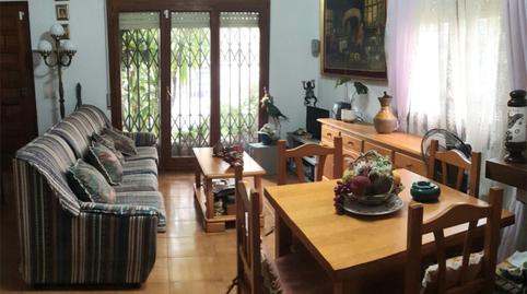 Foto 5 de Casa adosada en venta en Avinguda Dels Pins, 23, Can Nicolau - Les Sorres - Valparaiso, Cunit