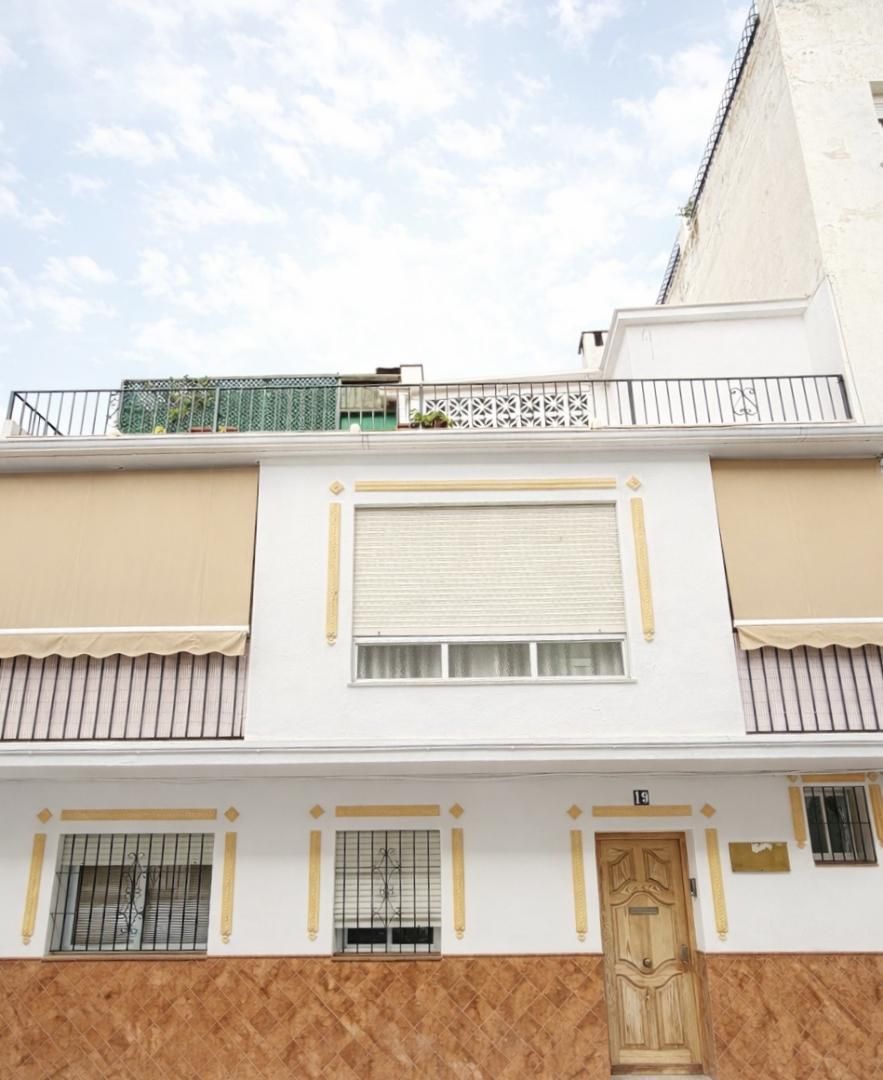 Vista exterior de Casa adosada en venta en Marbella con Aire acondicionado, Terraza y Balcón