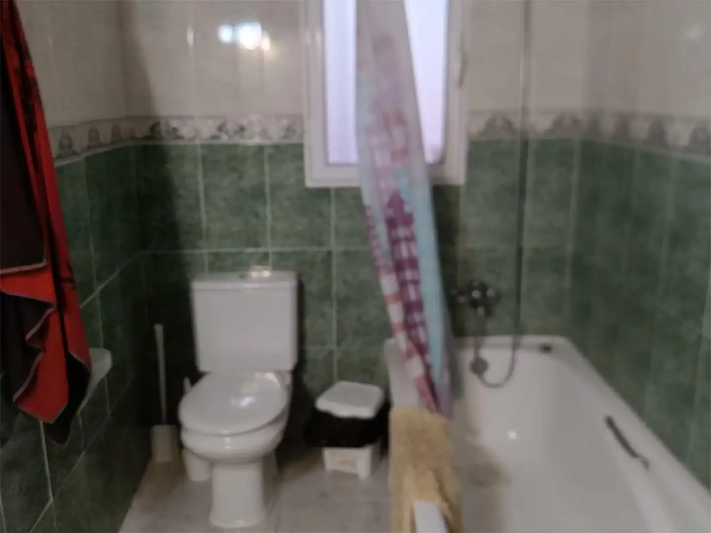 Room in Carrer del Pintor Segrelles, 4, La Xara - La Sella Bathroom of Apartments for share in Dénia with Air Conditioner, Heating and Furnished