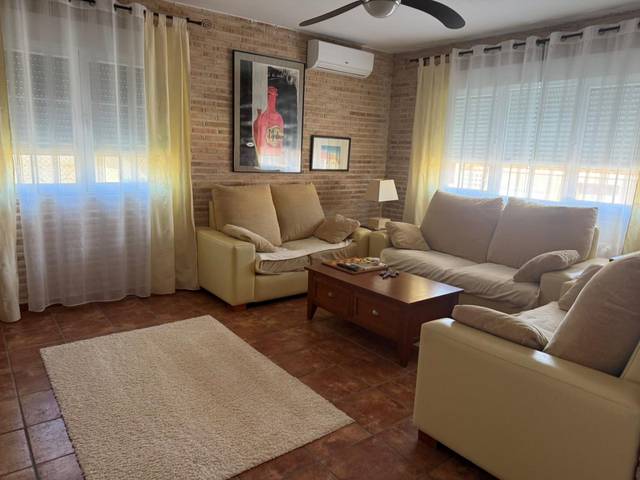 Piso en Venta en Calle las Trincheras, 13 en Las Herencias