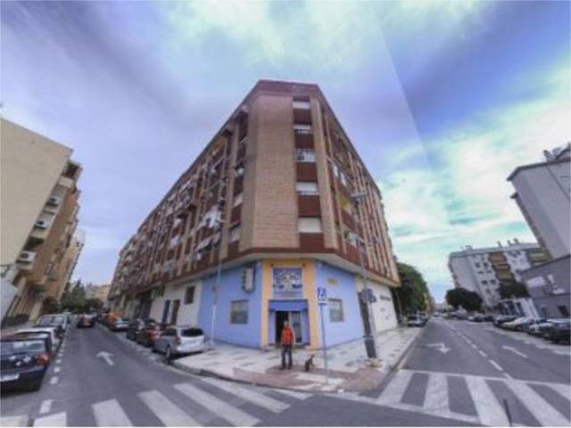 Piso en Venta en Calle de Alozaina, 46 en Santa Cristina - San Rafael