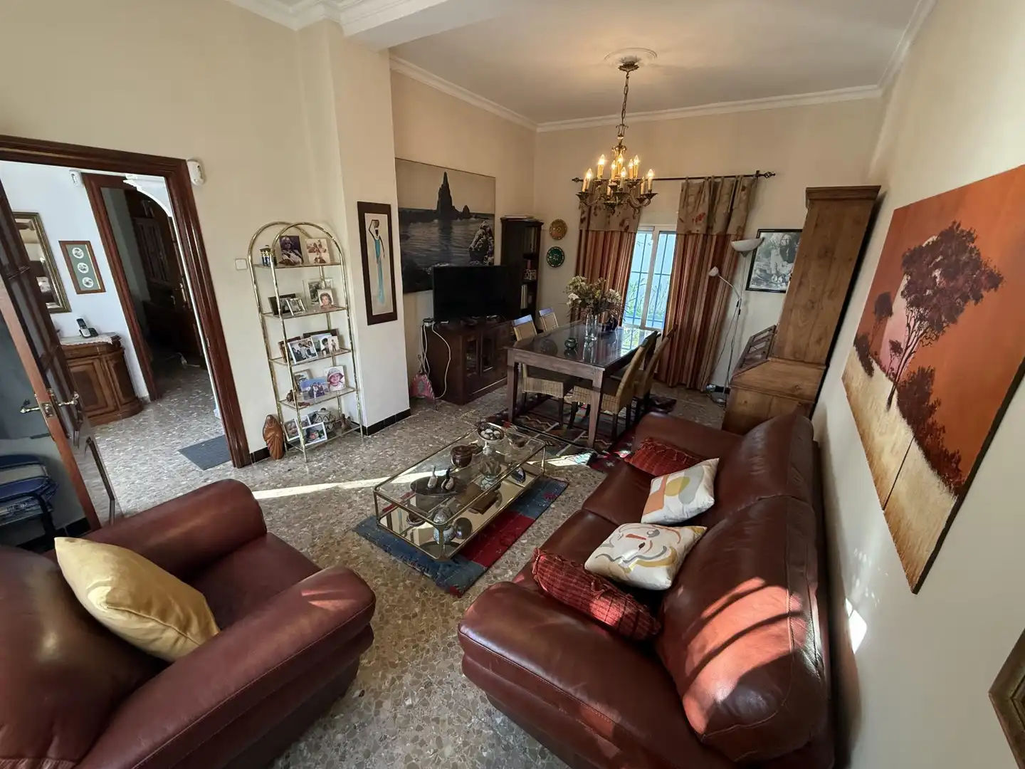 Casa o chalet en venta en Paseo Mirador, 18, Barrio Bajo Sala de estar de Casa o chalet en venta en San Juan de Aznalfarache con Aire acondicionado, Calefacción y Jardín privado
