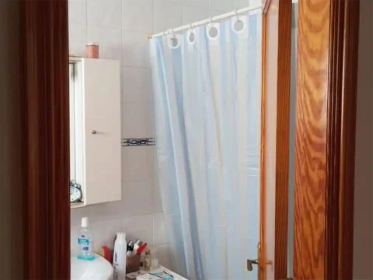 Casa adosada en venta en Calle Córdoba, 48, Belmez Baño de Casa adosada en venta en Belmez con Amueblado y Parking comunitario
