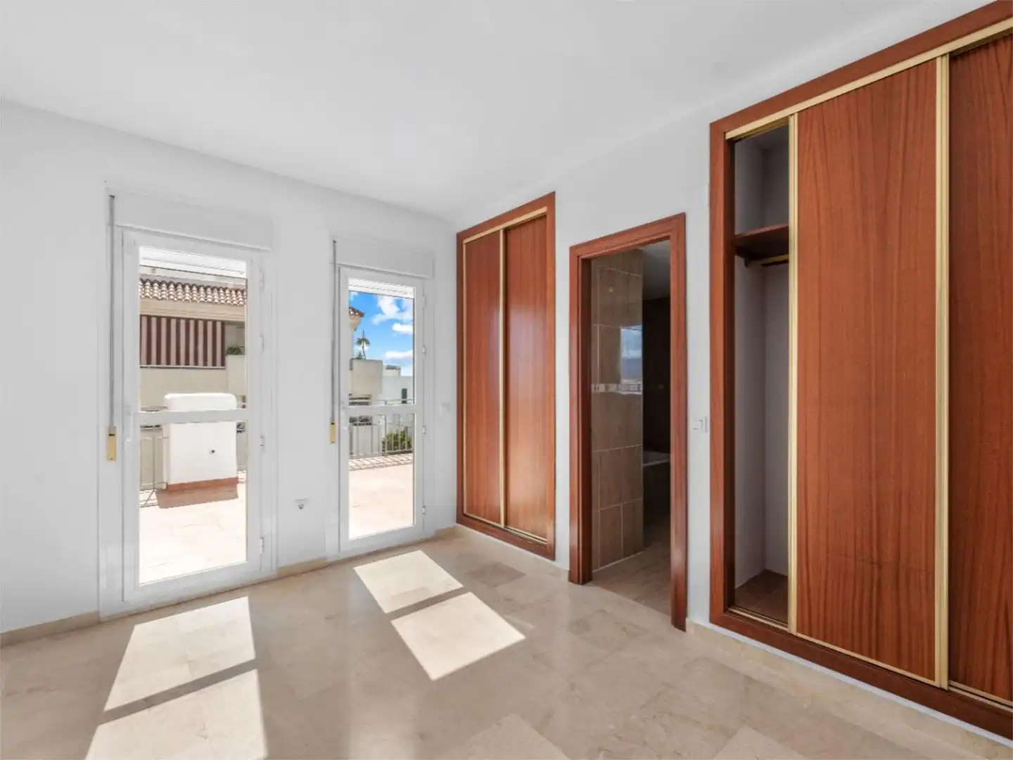 Wohnung zum Verkauf in Calle Artemisa, 2, Los Pacos Wohnung zum Verkauf in Fuengirola mit Terrasse und Schwimmbad