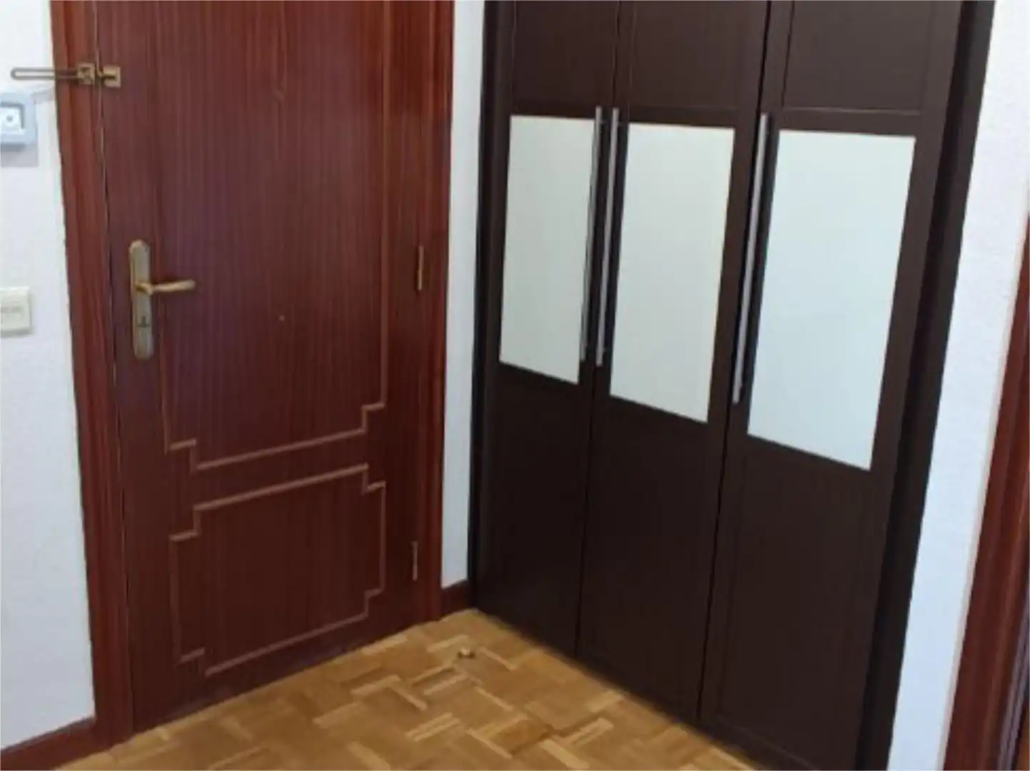 Piso en venta en Santa Catalina Kalea, 16, Iruña Oka / Iruña de Oca Habitación de Piso en venta en Iruña Oka / Iruña de Oca con Calefacción, Parquet y Terraza