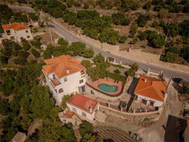 Casa adosada en Venta en Los Guájares